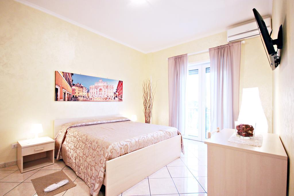 Guesthouse Holiday And Rom Exterior foto